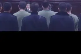 涉恶贷款公司，恐吓贷款人说要“割肾”！平时没事就发炫富小视频，还都统一着装呢！不惯着！判！@抖音短视频视频封面