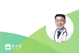 宝宝经常抓脸是怎么回事儿？#育学园 #崔玉涛