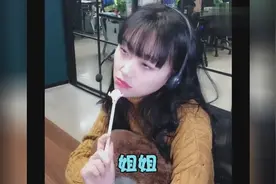 五万块钱乘五万块钱到底等于多少？看都把客服小姐姐难成啥样了