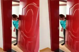 叫女人起床最快的方式，除了容易挨打，其他都好