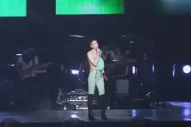 王菲演唱《催眠》现场版，太好听了，天籁之音百听不厌视频封面