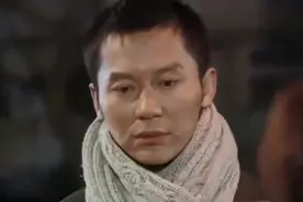 女孩为前男友改变很多男友却没有爱上她，闺蜜给她出了一个主意视频封面