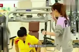 回顾：王楠退役多年重回训练馆，大魔王打球的威力，帅呆了！视频封面