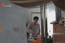 退伍老兵娶阵亡战友姐姐为妻，只为能够更好的帮其尽孝，好感人！视频封面