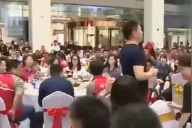 刘强东大儿子生日，奶茶妹送上祝福，网友：这个后妈相当可以了！