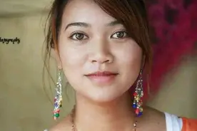 缅甸华人美女演戏成当地明星，为自己华人血统感到骄傲！视频封面