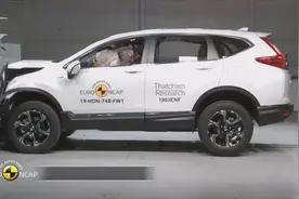 本田CRV为啥卖得这么好，看了碰撞测试就知道了视频封面