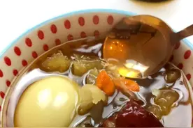 特别适合女孩子的汤，益气补血，排毒养颜～女生们请好好爱自己～视频封面