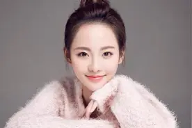 为什么有些女生皮肤这么白视频封面