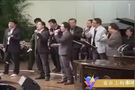 大学教授集体跳EXO的《咆哮》年龄真的不是问题！视频封面
