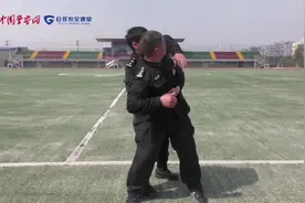 自我防卫之被抱腰肿么办？男女方法有差别，不要学岔劈了！视频封面