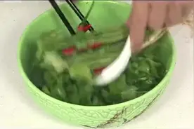 原来咸酸味泡香菜是这样做的！我之前一直都不知道视频封面