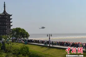 赏汉风古韵 浙江海宁盐官古镇推观潮“节目单”图片