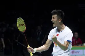 羽毛球——亚锦赛：谌龙夺得男单冠军图片