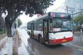 注意！4路和9路公交车，终点站临时调整延伸至江湾城！图片