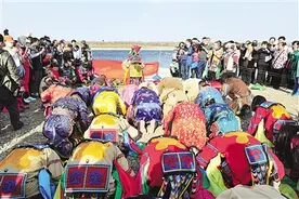 呼玛鄂伦春族萨满祭祀活动图片