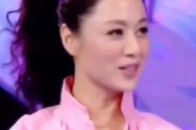 57岁马兰与73岁丈夫余秋雨，近照曝光，才子佳人20年恩爱如昔！视频封面