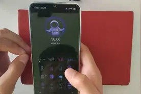 小米系列手机怎么更换息屏显示画面？