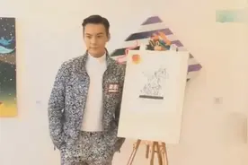 陈伟霆与侄子的自拍晒“祖传兔牙”！网友：被侄子的颜值实力碾压