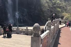 宝鸡国家5A级旅游景区太白山，门票和大巴车150元（上集）视频封面