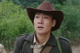 杀人啦！小男孩爬树就书包，没想到竟被对手埋伏掐脖子视频封面