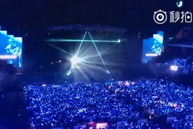 张杰青岛演唱会1：《自己》高音彪得是真爽！全场沸腾！视频封面