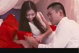 女鬼生下一个孩子，并且还是天生的阴阳人。视频封面