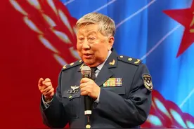 忆--艺术家阎肃图片