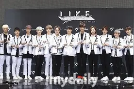 [MD PHOTO] 韩国偶像组合SEVENTEEN迎情人节举行演唱会图片