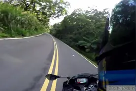 铃木GSX R150小排量仿赛山道试驾体验！缺点很明显，优点更突出视频封面