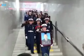魂兮归来！四川凉山森林火灾牺牲烈士赵耀东回家，向逆火英雄致敬视频封面
