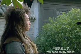 爆笑喜剧，郑凯去考试尿急，不料没忍住，直接把考官尿懵了。视频封面