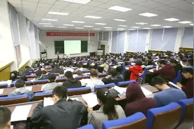 恭喜！西安交大陶文铨院士获陕西省科学技术最高成就奖。立足三尺讲台，耕耘四季时光，先生从青年到耄耋，一直在奋斗视频封面