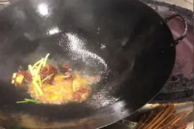 厨师嫌工资6700太低要涨价，老板：别废话，炒个菜我看看！视频封面