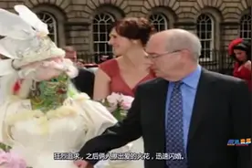 世界最丑的新娘，全身穿孔近7000个，富豪老公却唯独喜欢她！视频封面