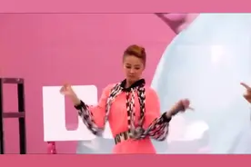蔡依林到底是有多重俩个伴舞竟然没抱动太尴尬了视频封面