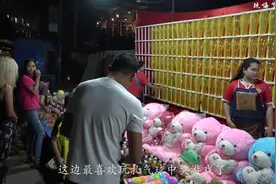 老挝射飞镖，美女飞镖女郎要5000，还送饮料，瞬间当起了土豪视频封面