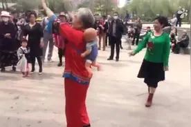 太原章奶奶回娘家火了视频封面