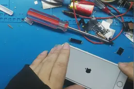 苹果6信号差，无服务，竟是因为螺丝没装好，可是我好想修修主板视频封面