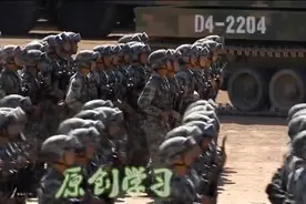 12000名解放军战士一起鼓掌，整齐划一震耳欲聋，太震撼！视频封面