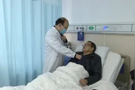 揭秘花粉过敏：有哪些症状？只要注意这几点就能远离过敏烦恼！视频封面