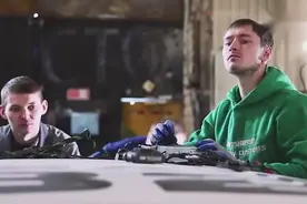 牛人改装世界上最大车载低音炮，调大音量那一刻，震撼才刚刚开始视频封面