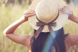 一首节奏欢快的《Everybody》，听完心情都会变阳光！视频封面