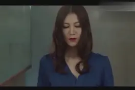 美女太花心，前一秒跟老公恩爱有加，下一秒又和别人腻腻歪歪！视频封面