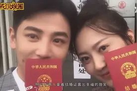 36岁孙坚和黄梦莹官宣了？女方晒俩人结婚照视频封面