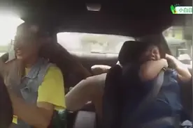 女赛车手假装菜鸟考驾照，教练被甩懵了视频封面