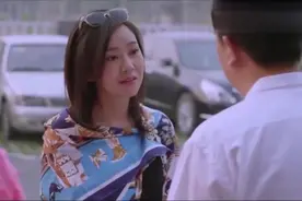 下属：有什么事找我，女子：找你干嘛，你接着我？