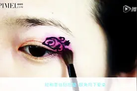 挑战达人上演创意眼妆 让路人叹为观止的奇特造型图片