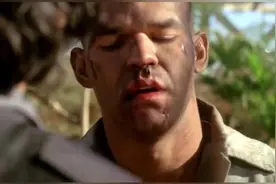 这才是真正的兄弟，一起经历过生死就是不一样