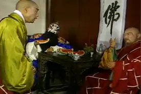 豫剧《七品芝麻官新传》，小唐成真是花样百出，这豫剧太有意思了视频封面